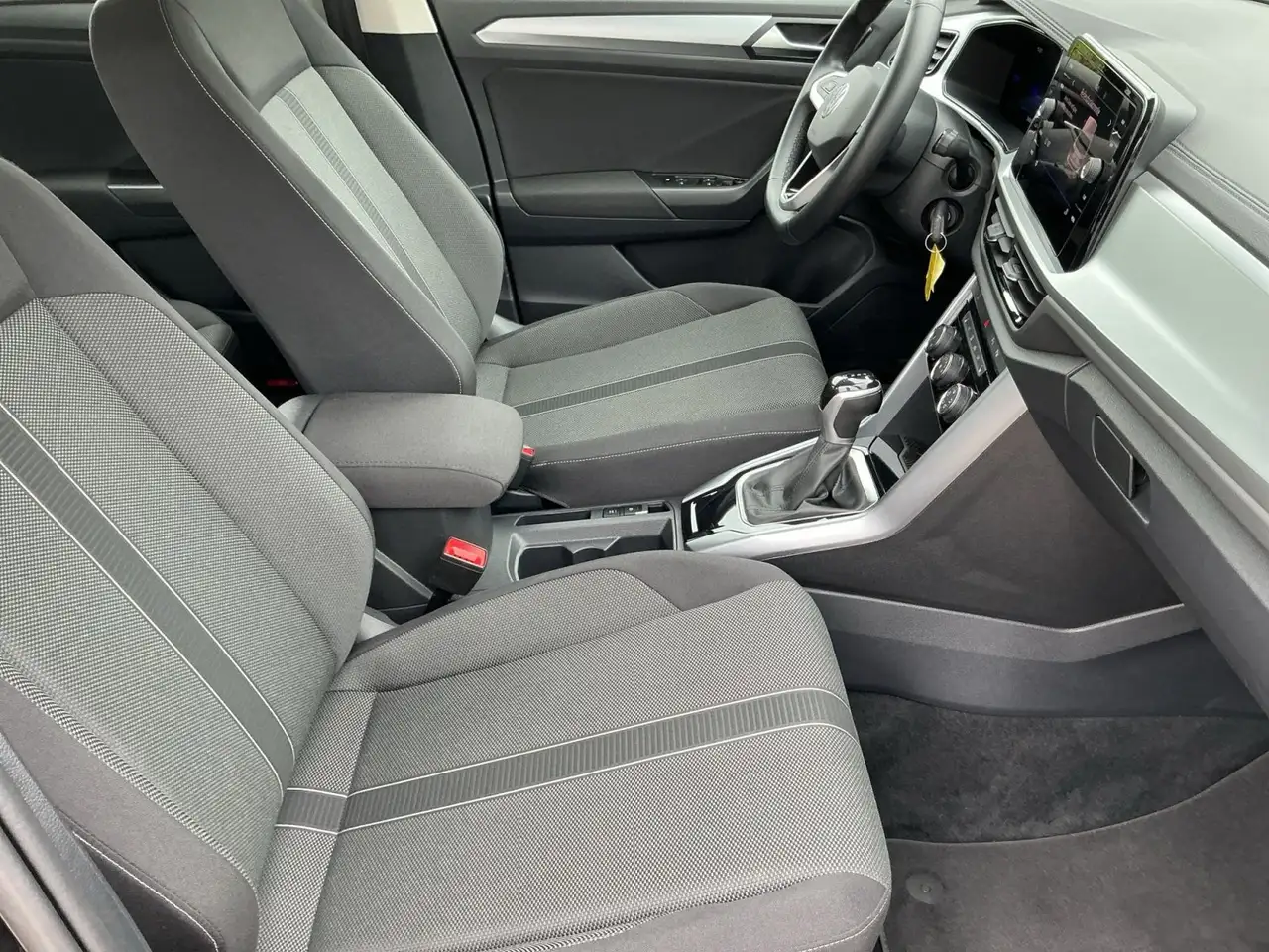 Volkswagen T-Roc 1.5 TSI DSG LIFE LED+AHK+NAVI+DAB+SHZ+PDC, миниатюра 13