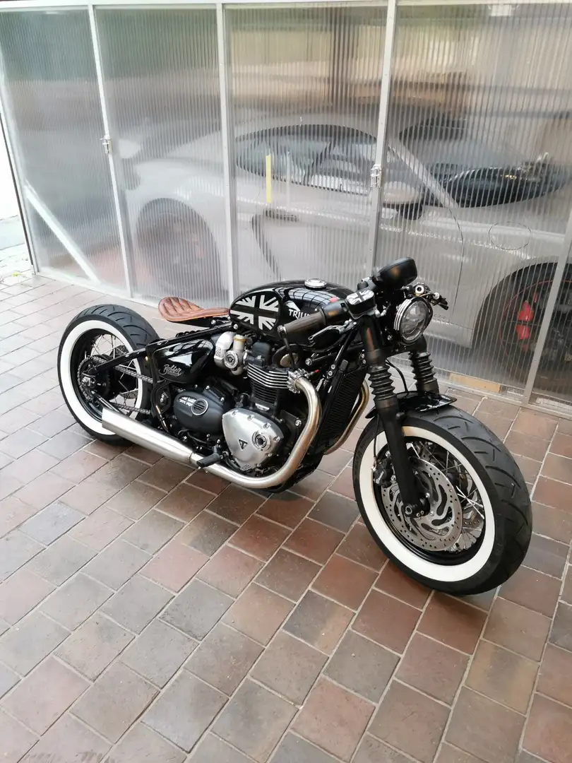 Triumph Bonneville Bobber Triumph Bobber black Noir - 1