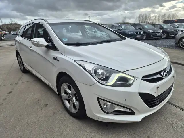 Hyundai i40 SW 1.7 CRDi Blue Drive//USB//MARCHAND OU EXPORT