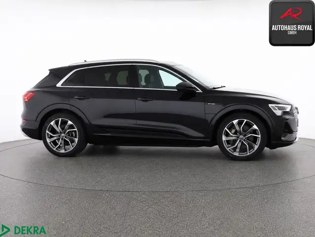 Audi E-Tron view 6
