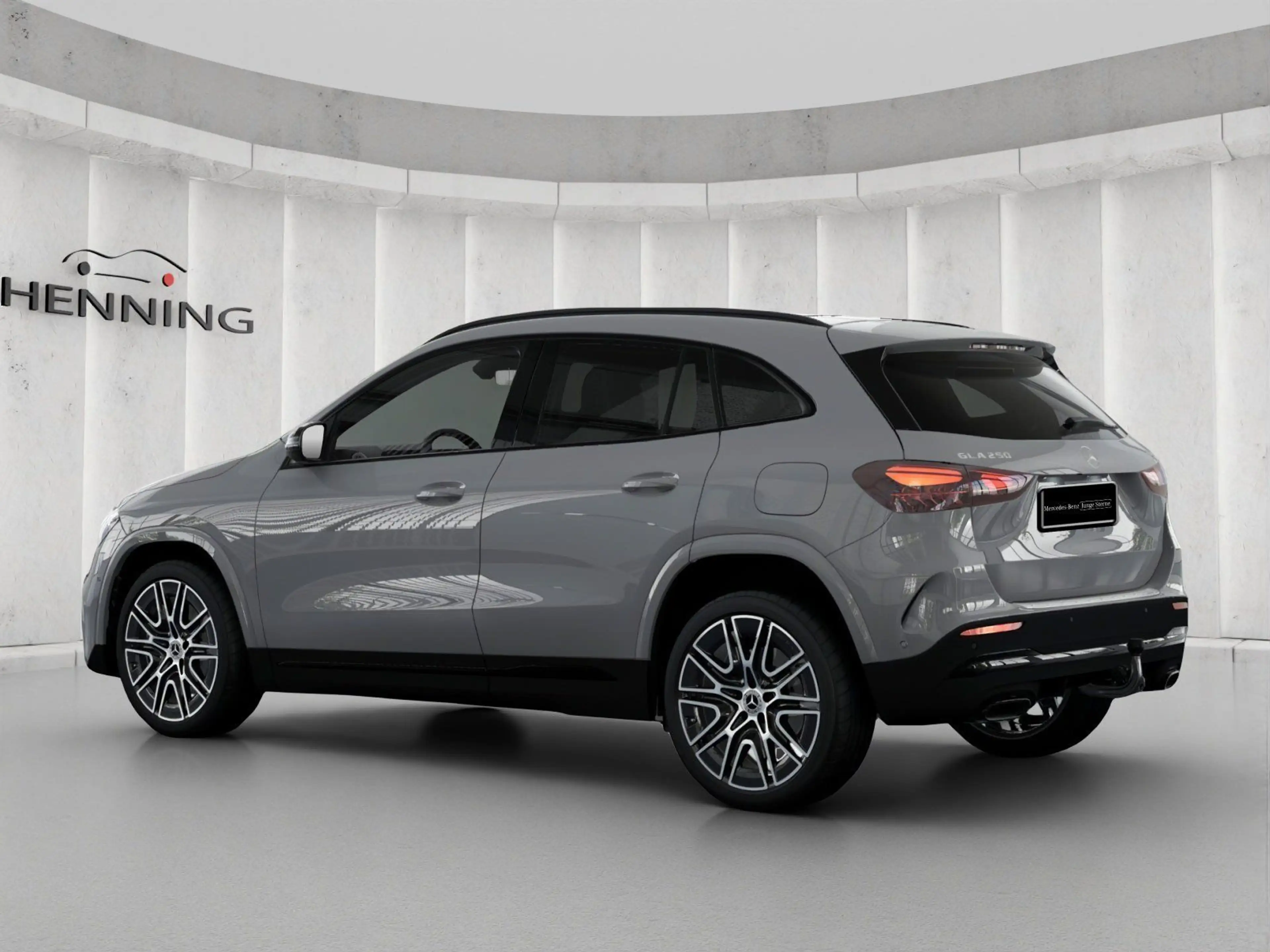 Mercedes-Benz GLA 250 4M AMG Special Edition Night Panoram AHK — photo 2
