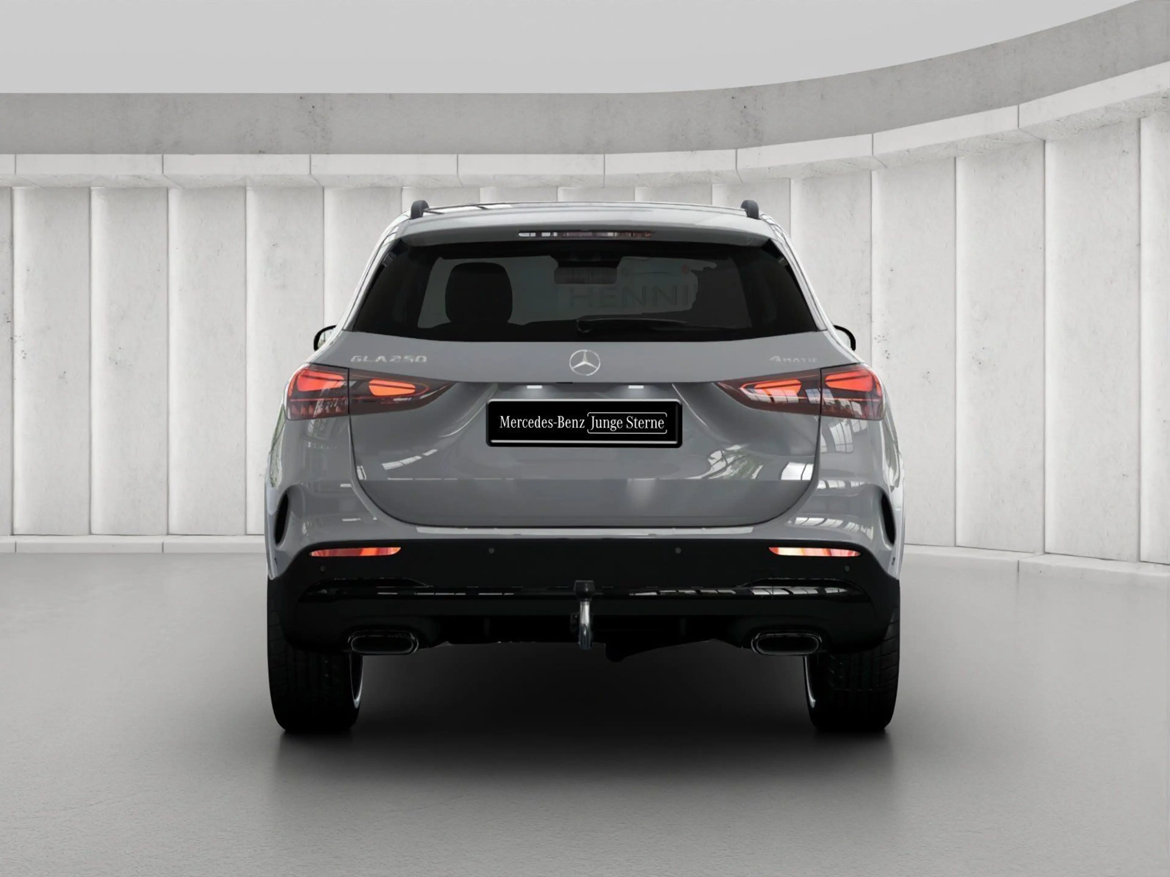 Mercedes-Benz GLA 250 4M AMG Special Edition Night Panoram AHK — photo 3