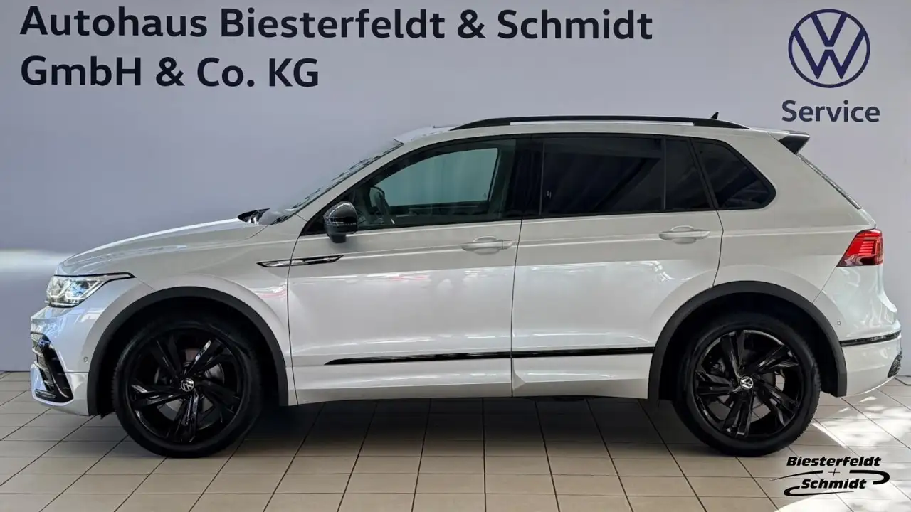 Volkswagen Tiguan 2.0 TDI R-Line DSG AHK Matrix Pano Klima Navi