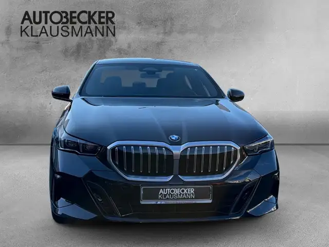 BMW M view 5