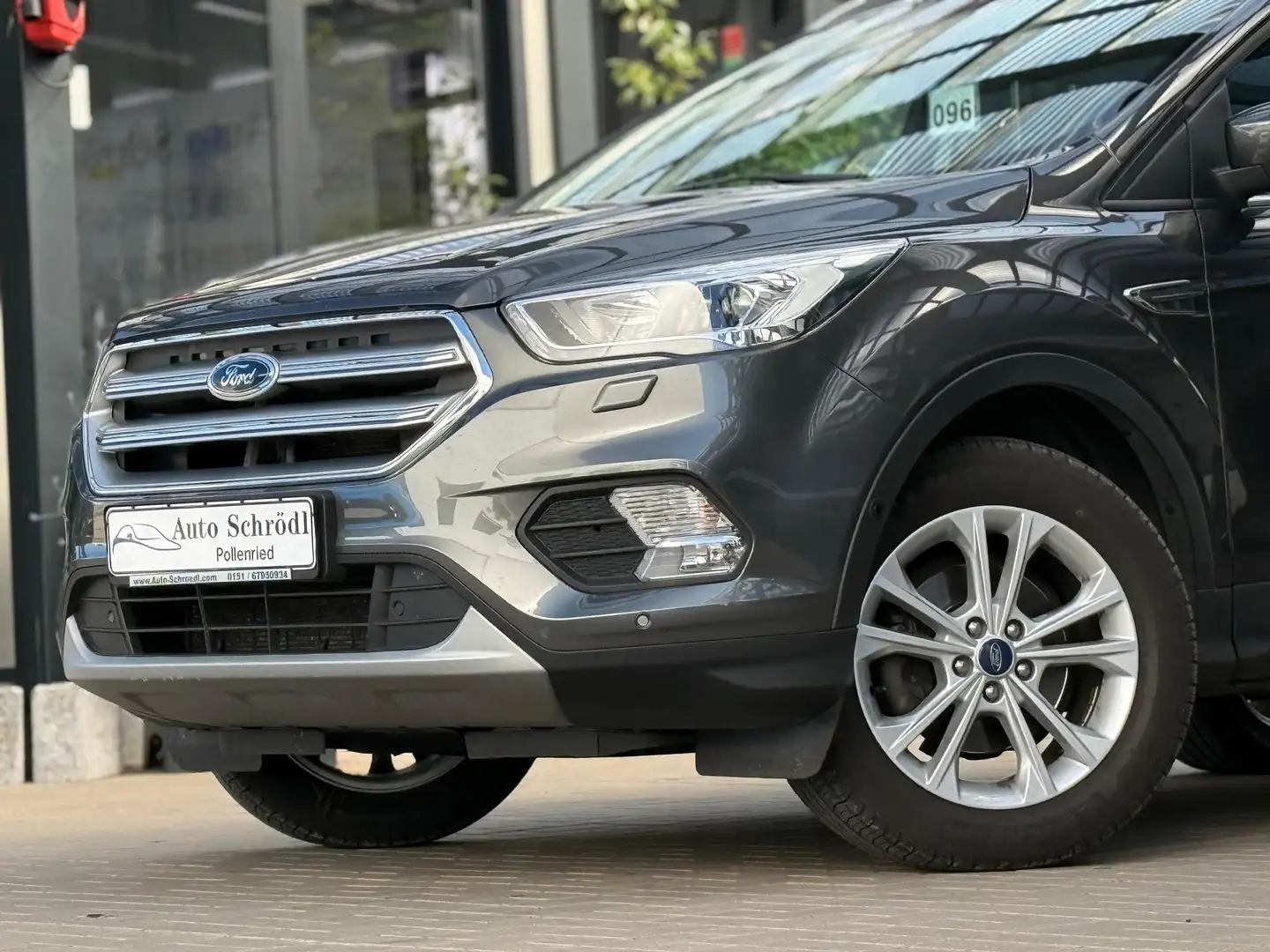 Ford Kuga Titanium 1.5 EcoBoost, AHK, El.Heck, SONY, Kamera Grey - 2