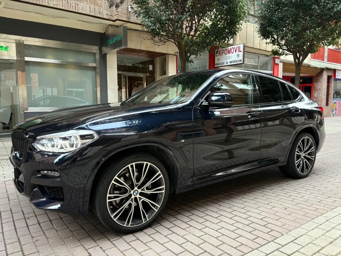 BMW X4 xDrive 20dA Zwart - 1