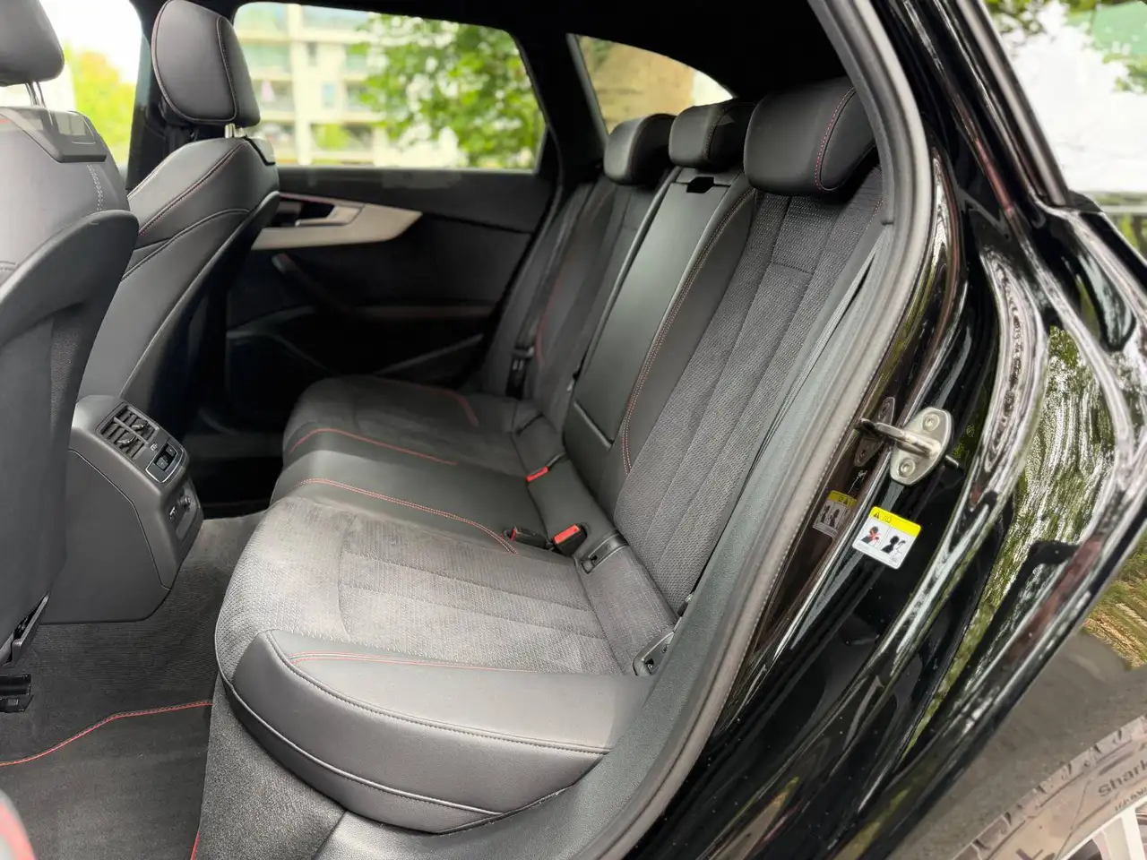Audi A4 Avant 35 TFSI 3x S Line- Edition Competition S tronic, миниатюра 23