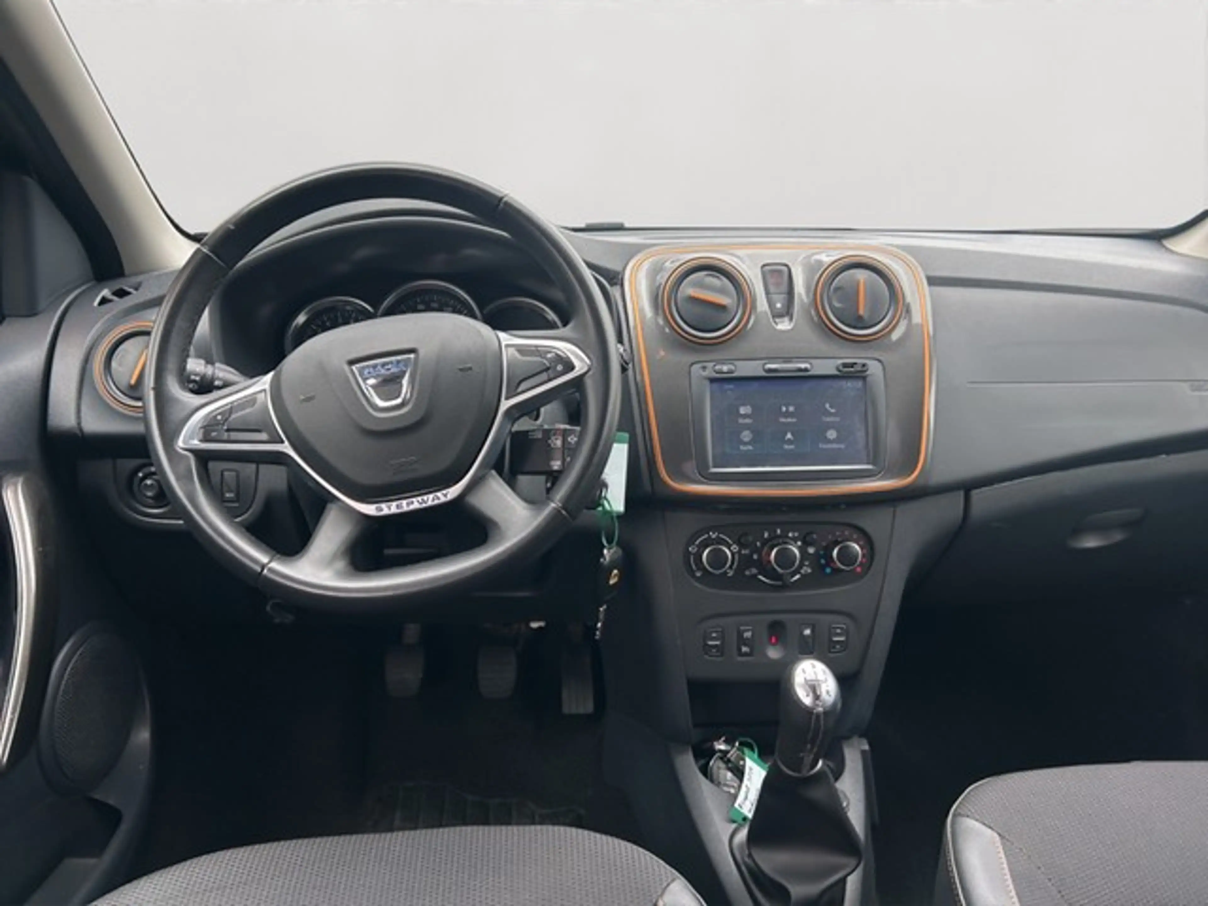 Dacia Sandero II (10.2012->) Stepway Celebration — photo 10