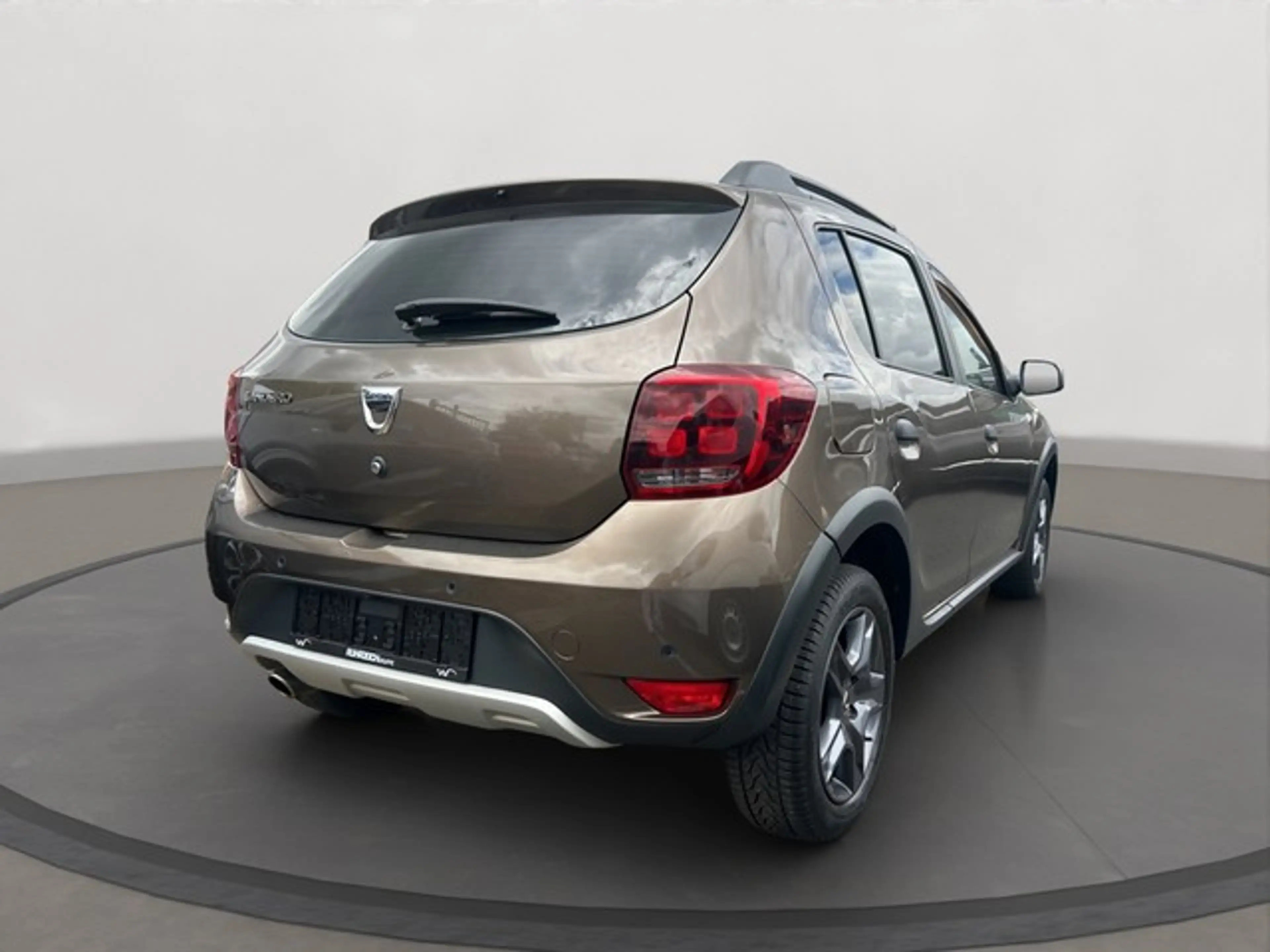 Dacia Sandero II (10.2012->) Stepway Celebration — photo 5