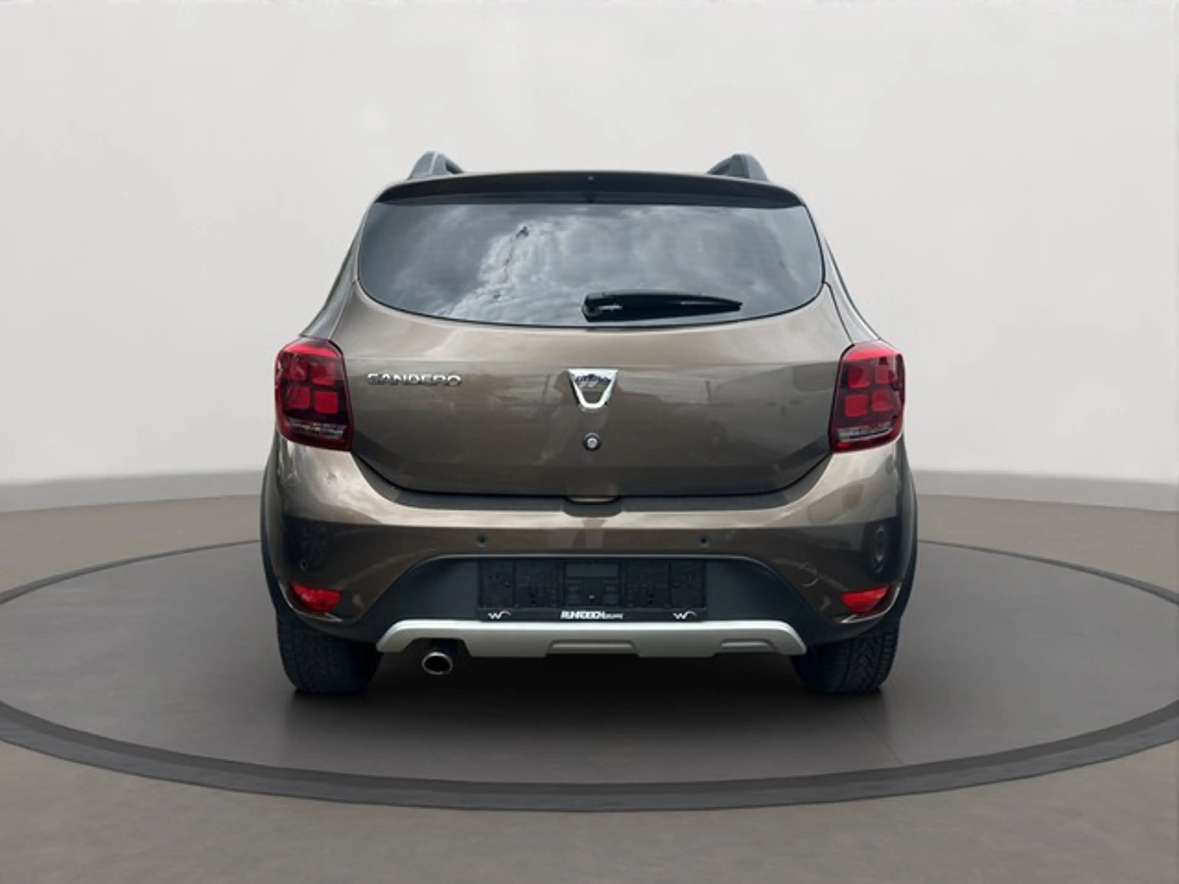 Dacia Sandero II (10.2012->) Stepway Celebration — photo 4