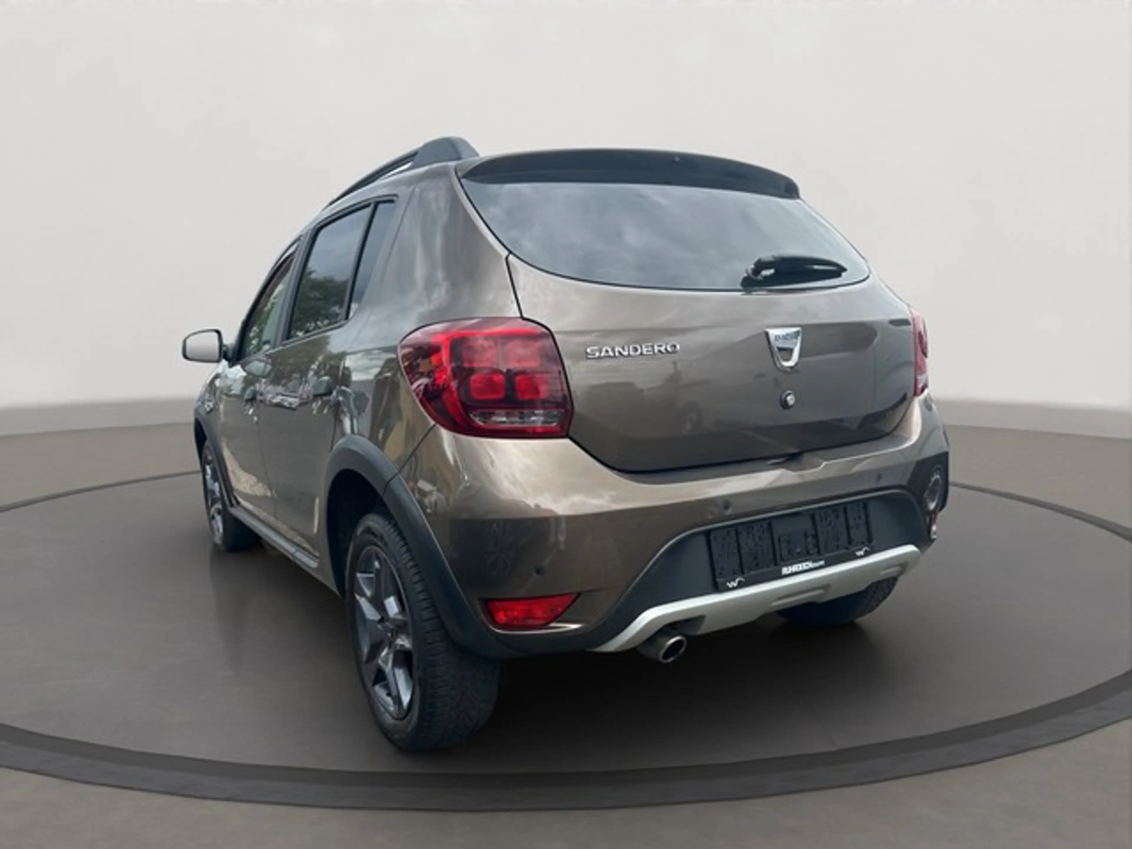Dacia Sandero II (10.2012->) Stepway Celebration — photo 2