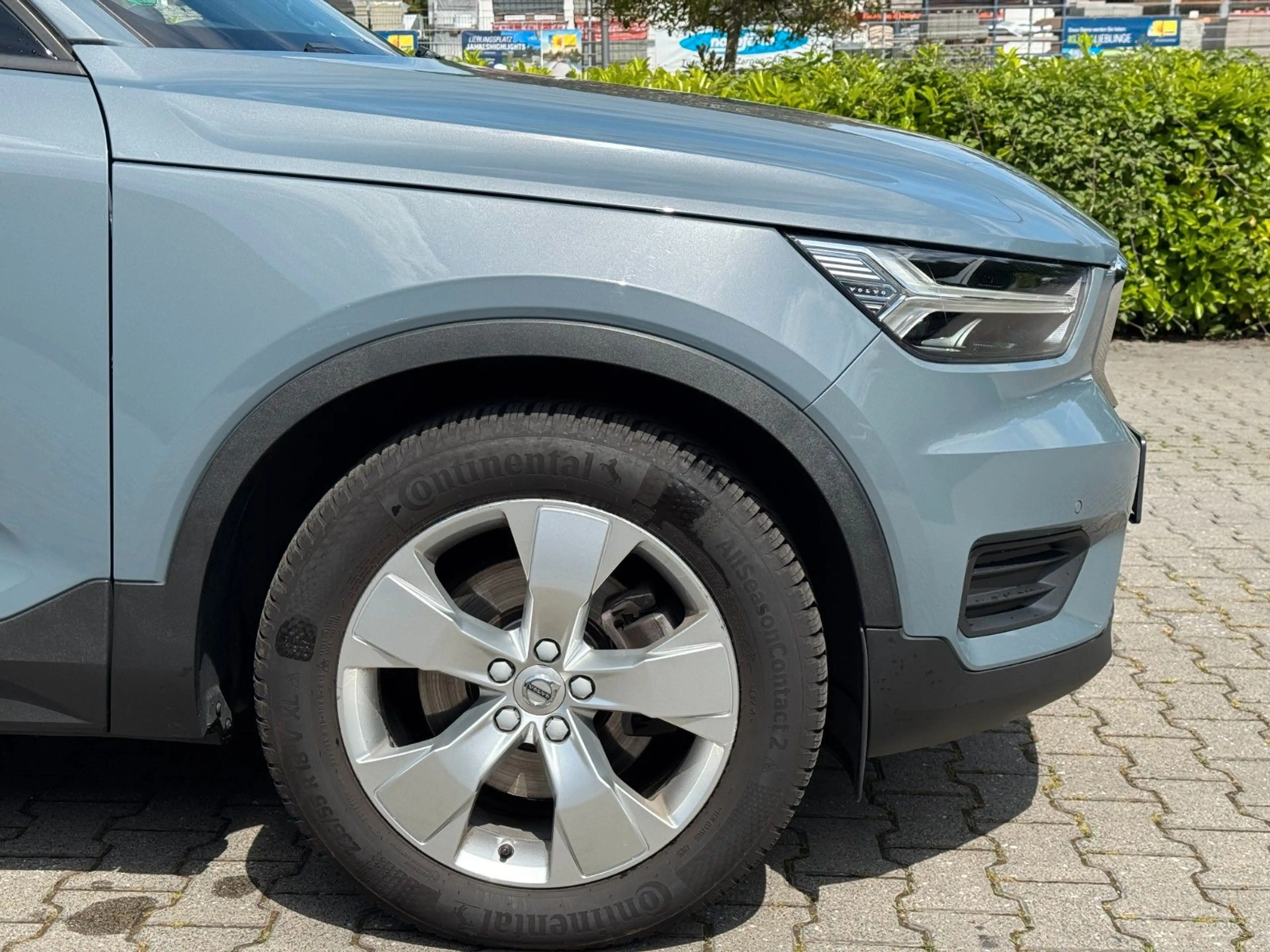 Volvo XC40 Momentum Pro AWD Garantie* Leder* Keyless* — photo 8