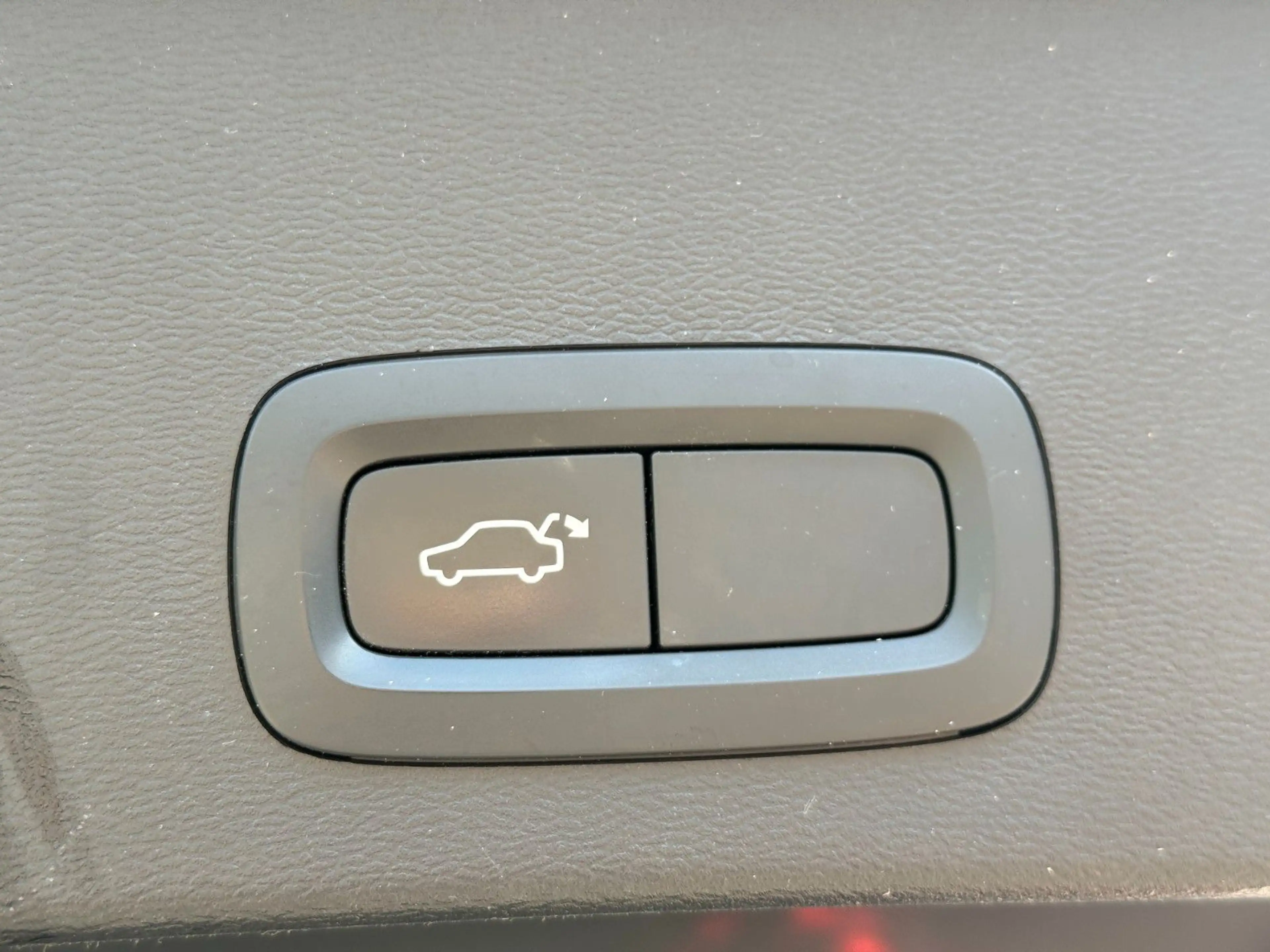 Volvo XC40 Momentum Pro AWD Garantie* Leder* Keyless* — photo 15