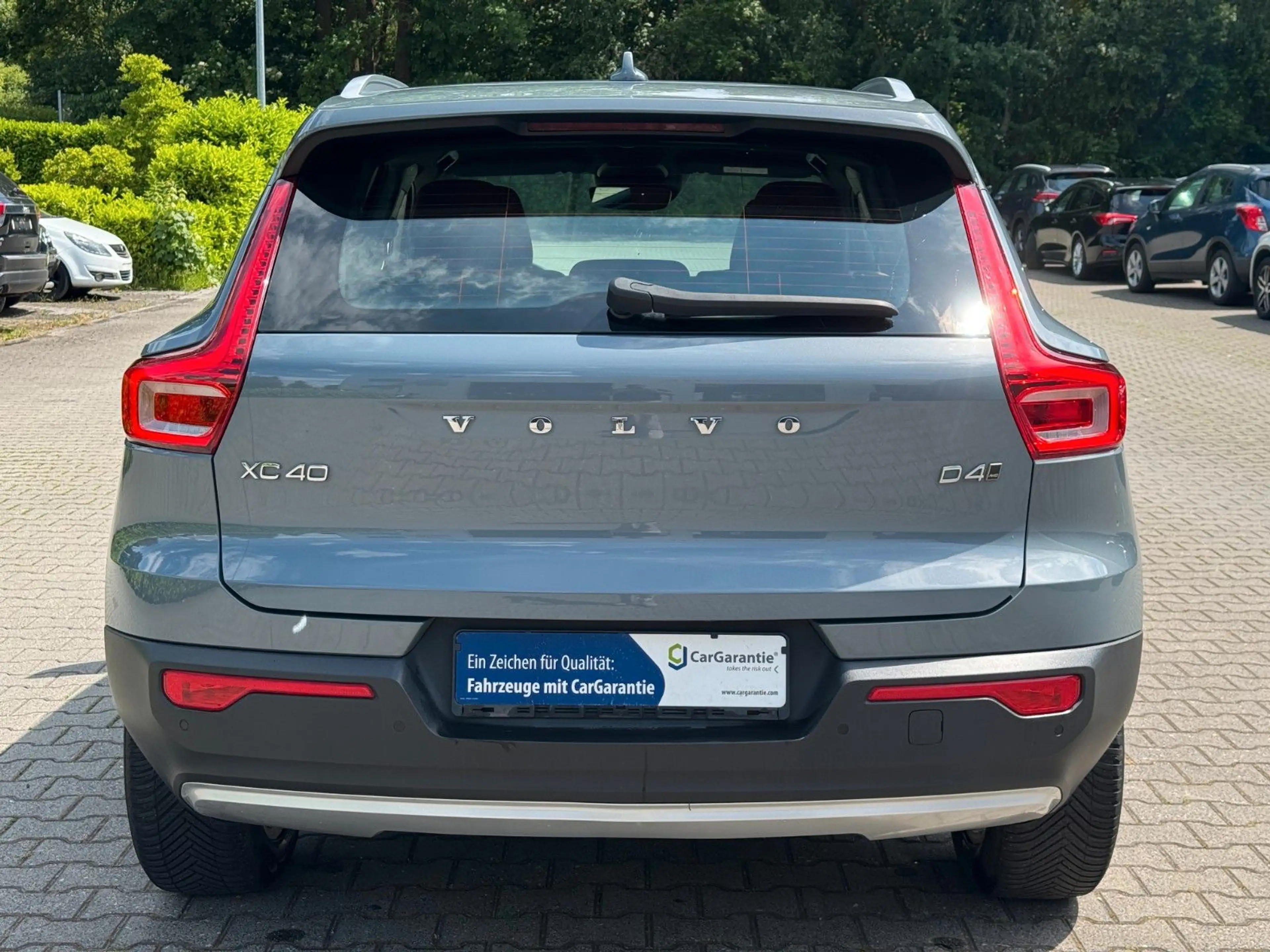 Volvo XC40 Momentum Pro AWD Garantie* Leder* Keyless* — photo 9