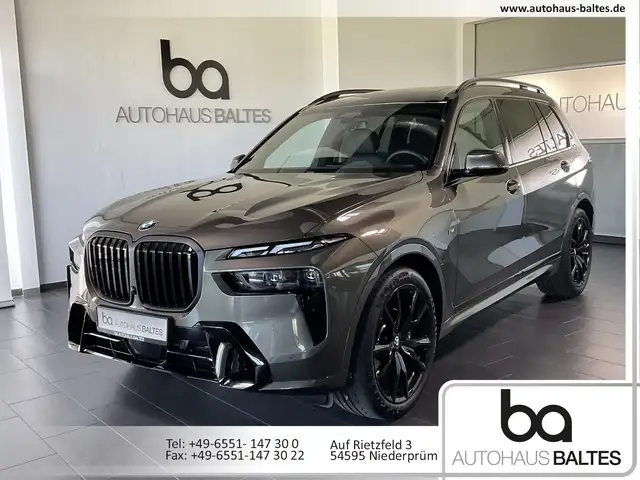 Bmw X7 xDrive 40d M Sport Pro 22"/Pano/HK/Soft/Ico/AHK Navi/Pano. Dach/Styling/Autom./Klima/LED/Park Assist./Sportpaket/NSW