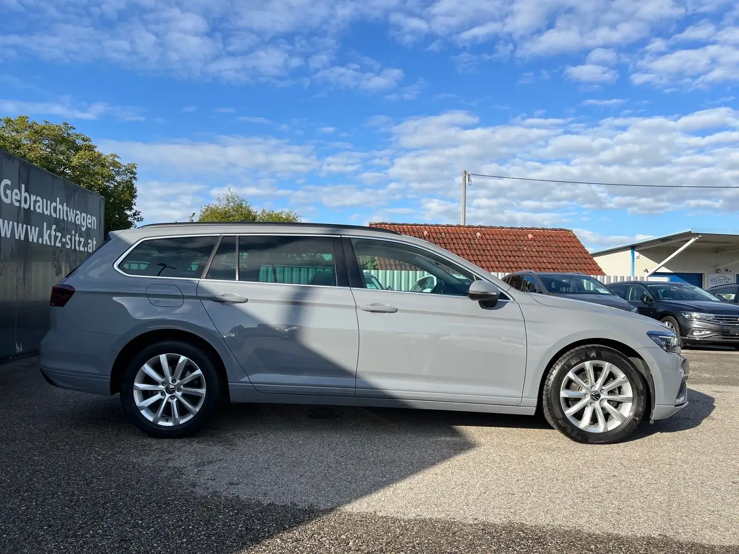 Volkswagen Passat Variant Business 2,0 TDI DSG | NP €60.000 Grau - 2