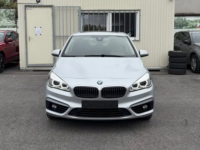 BMW 225 TOIT OUVRANT + PANORAMIQUE !! // FULL OPTIONS !! // FACTURES DISPONIBLES // TRÈS PROPRE // ROULE PARFAITEMENT