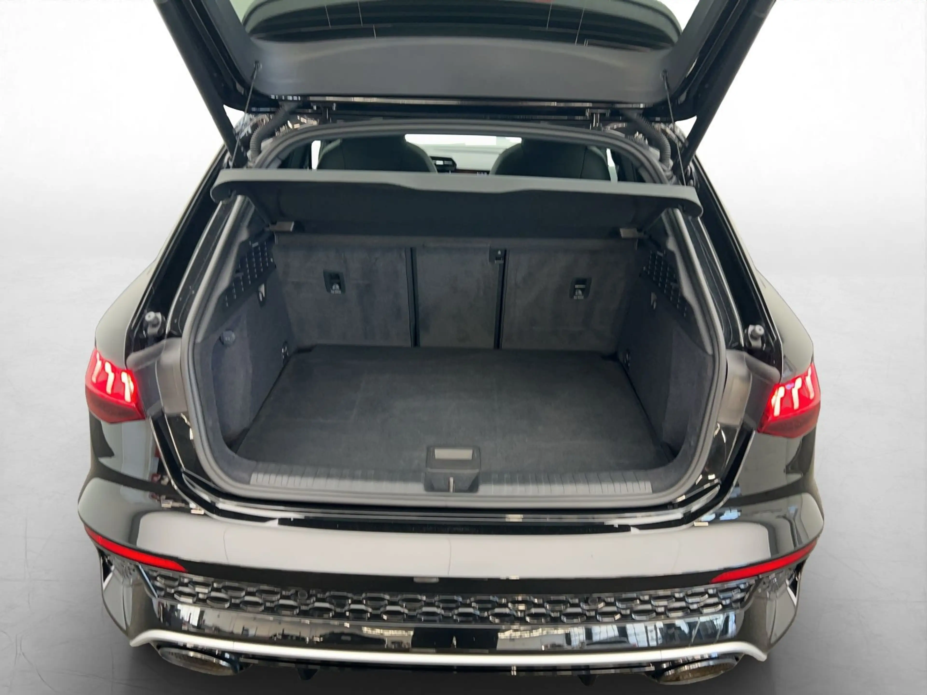 Audi RS3 S tro*B&O*Pano*Matrix+Virtual*Nav — photo 11