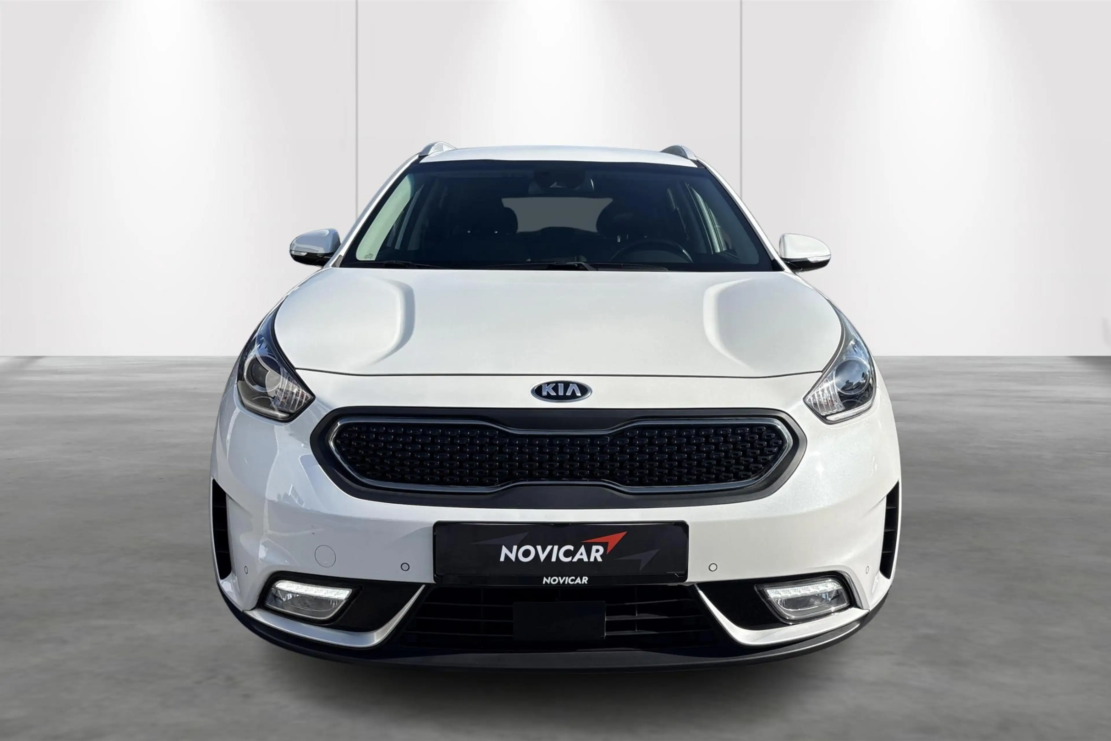 Kia Niro Fusion 1.6 GDi HEV 6DCT — photo 4