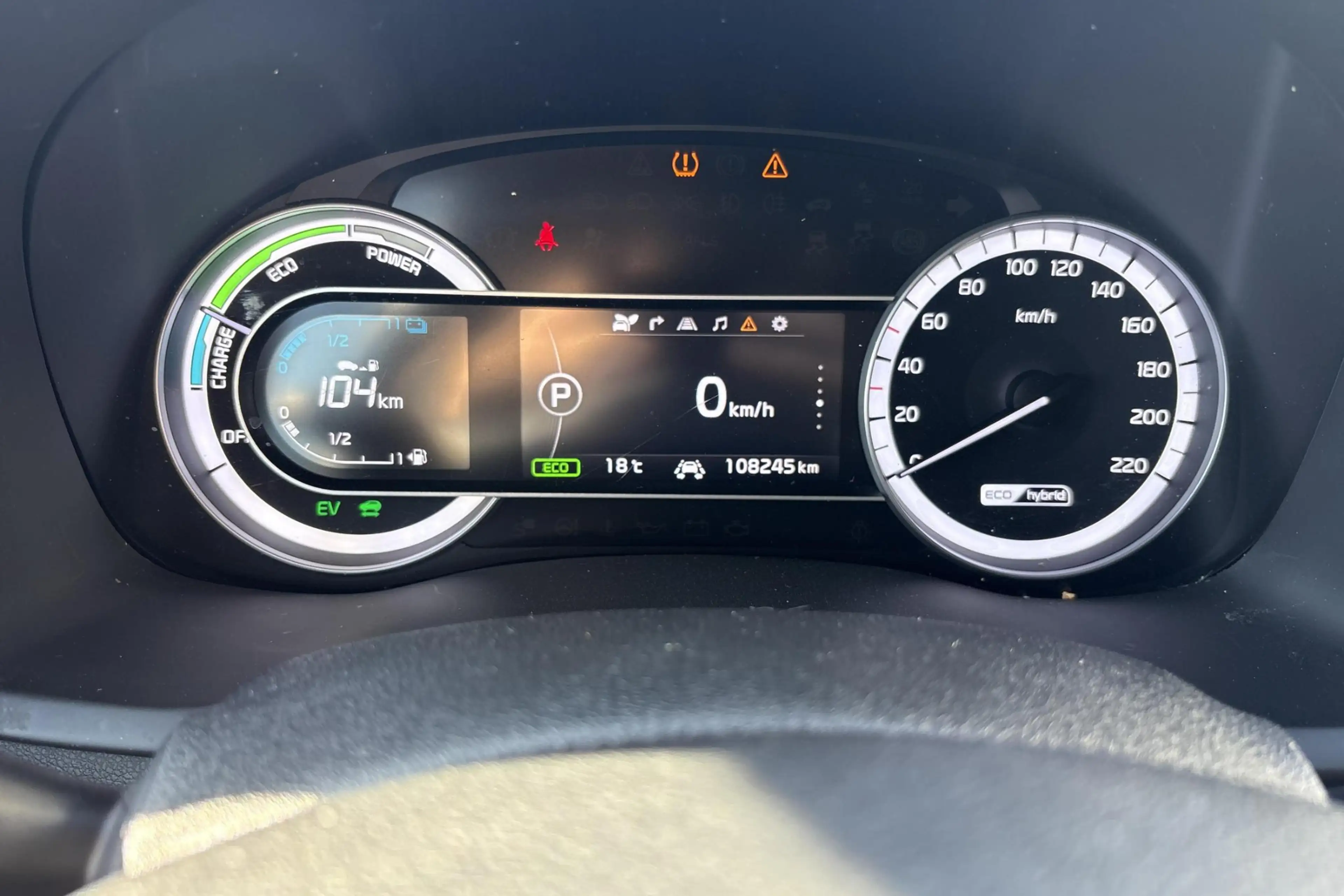 Kia Niro Fusion 1.6 GDi HEV 6DCT — photo 13