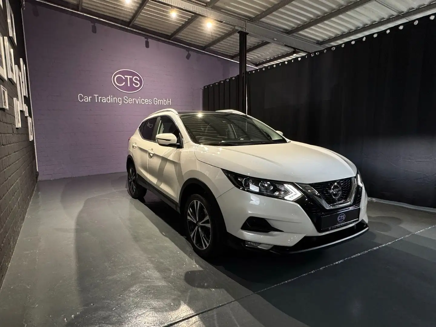Nissan Qashqai N-Way/Glasdach/Kamera Weiß - 2