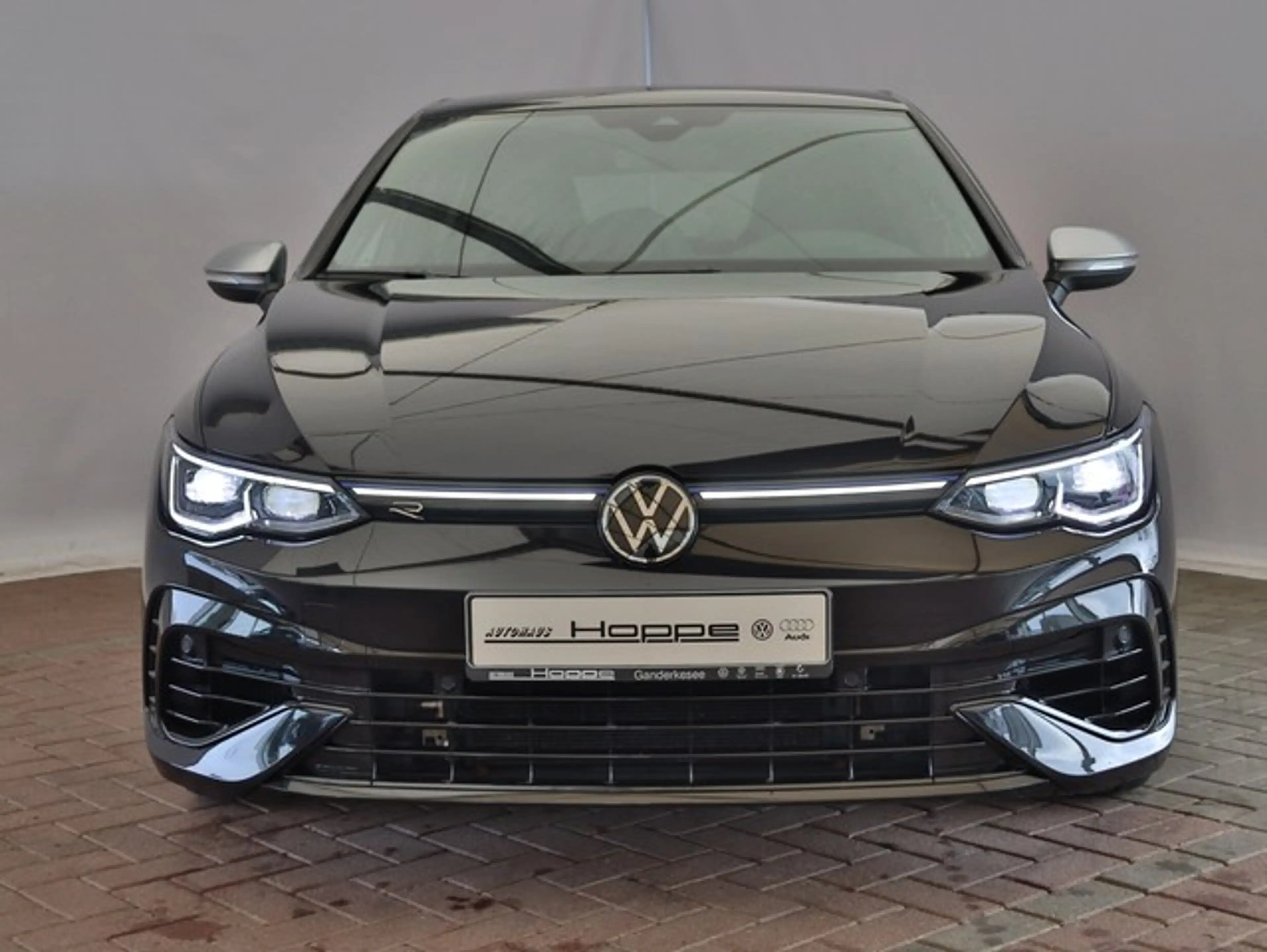 Volkswagen Golf R 2,0 l TSI OPF 4MOTION 235 kW (320 2.0 TSI DSG a... — photo 4