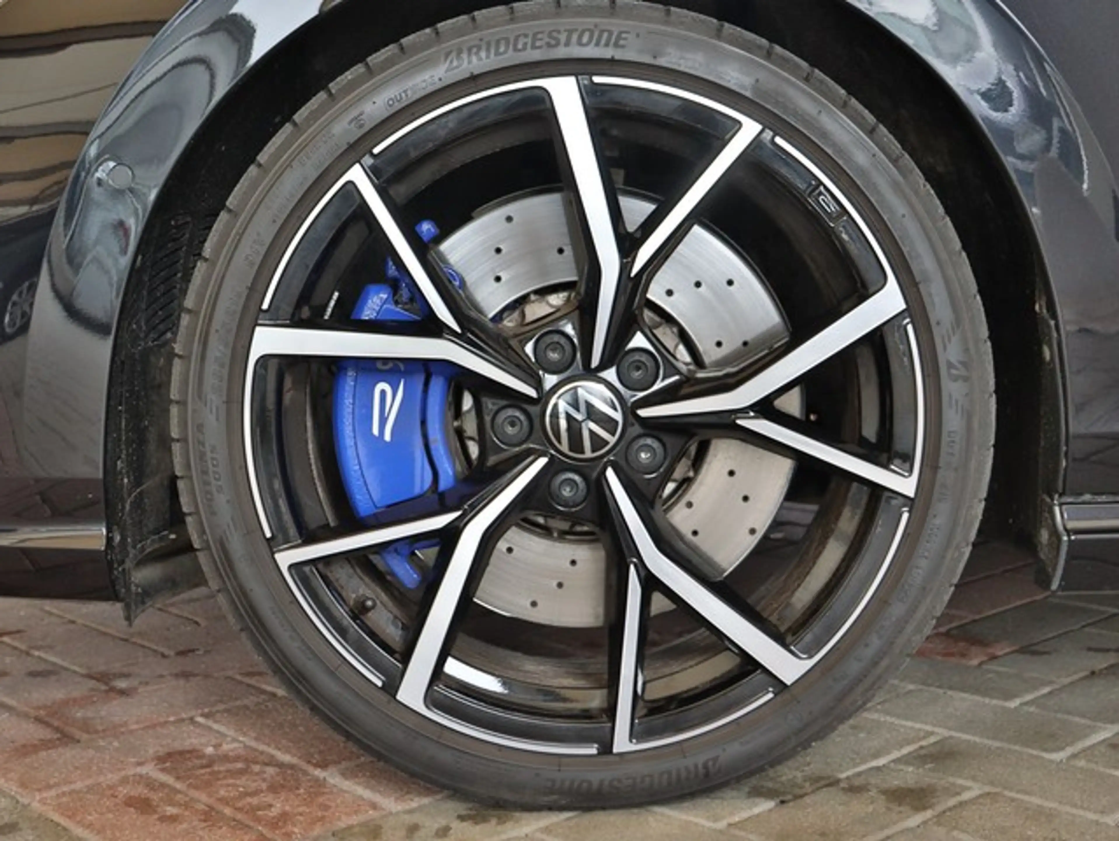 Volkswagen Golf R 2,0 l TSI OPF 4MOTION 235 kW (320 2.0 TSI DSG a... — photo 8