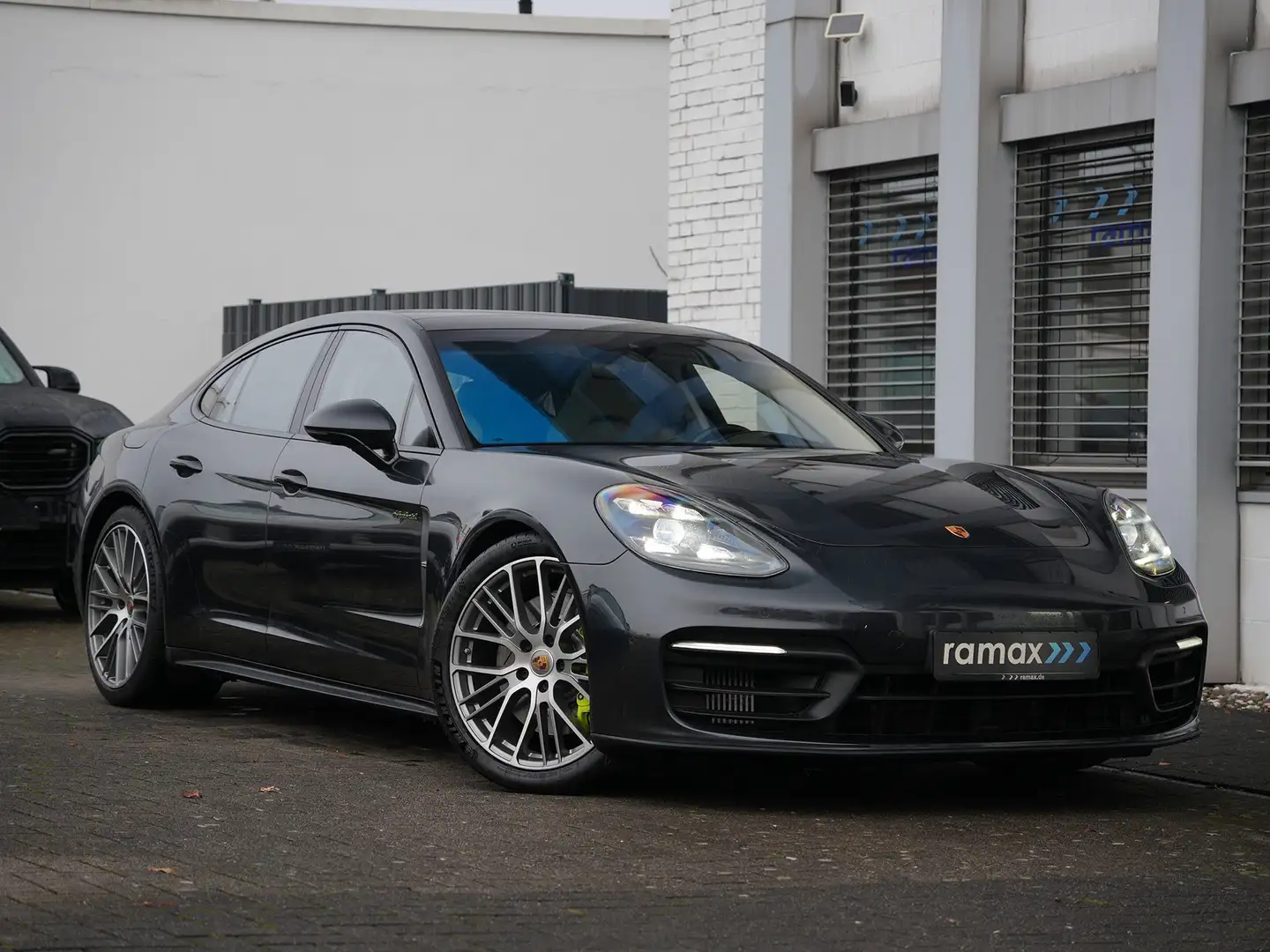 Porsche Panamera Panamera 4 E-Hybrid Platinum Edition LEDER KREIDE Grau - 1