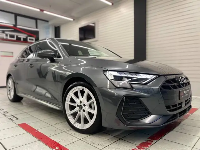 Audi A3 view 4