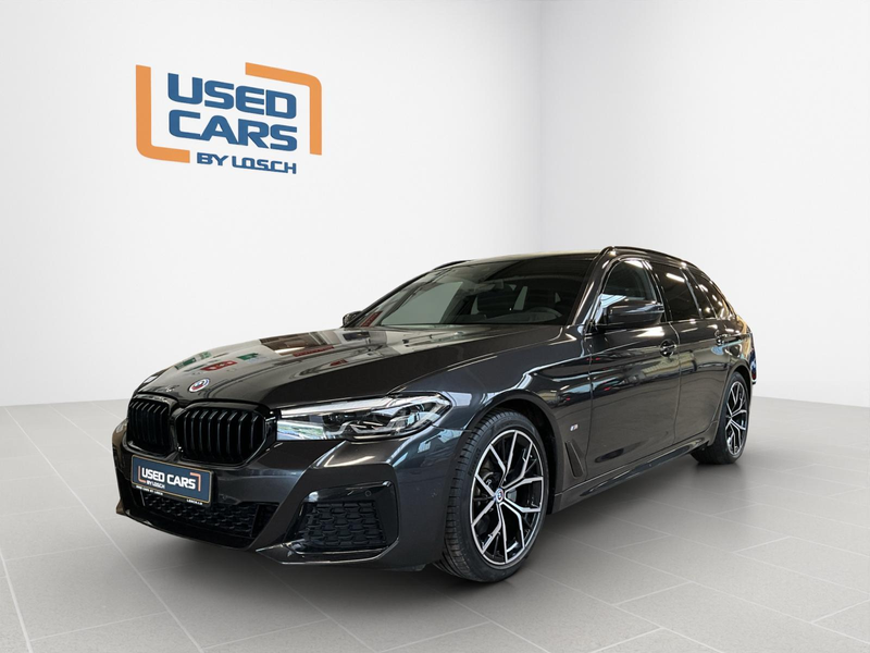 BMW 520 Xdrive+M-Sport+AT+BlackStyle+Panorama