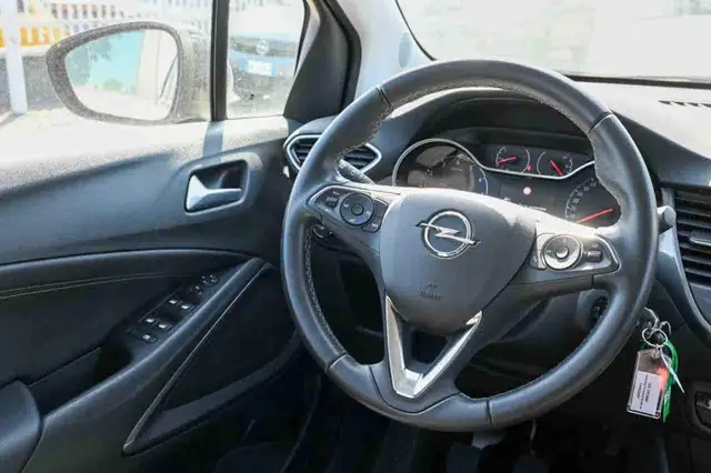 Opel Crossland view 12