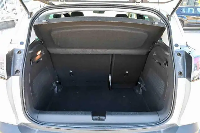 Opel Crossland view 5