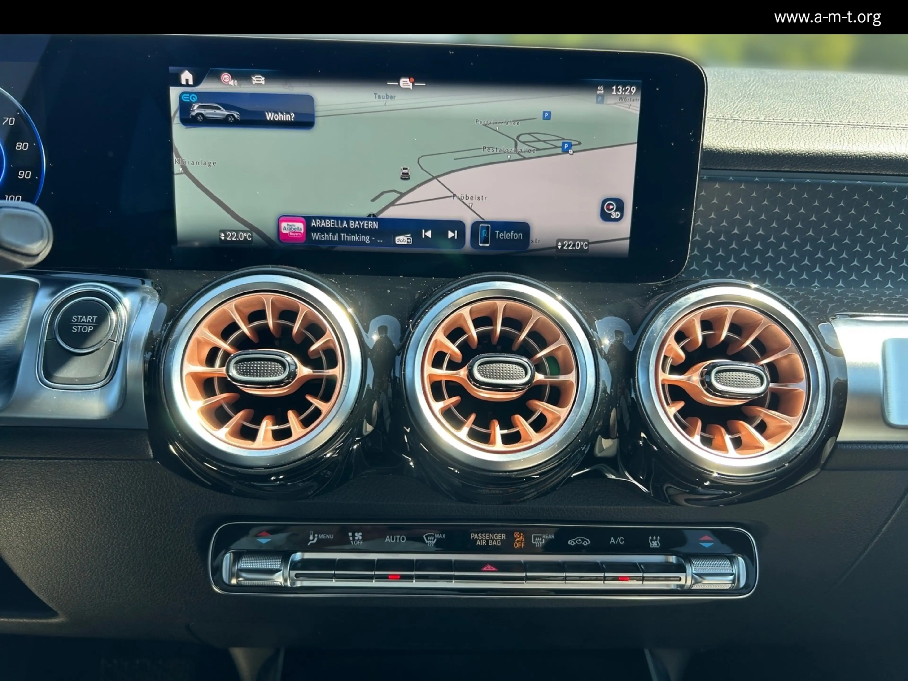 Mercedes-Benz EQB 300 EQB 300 4M FlexB Electric Art DISTRO Lenkradhz LED — photo 9