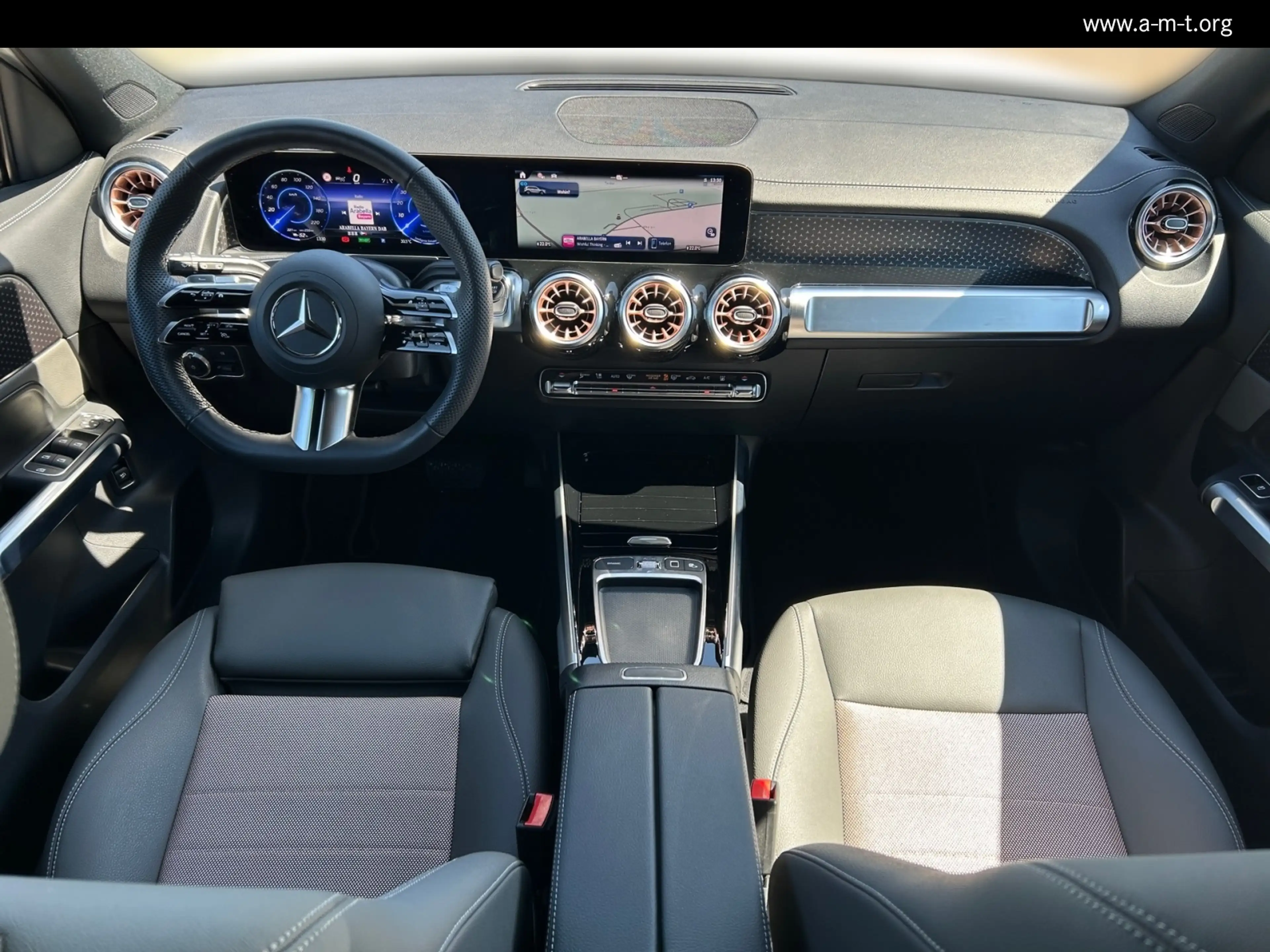 Mercedes-Benz EQB 300 EQB 300 4M FlexB Electric Art DISTRO Lenkradhz LED — photo 11