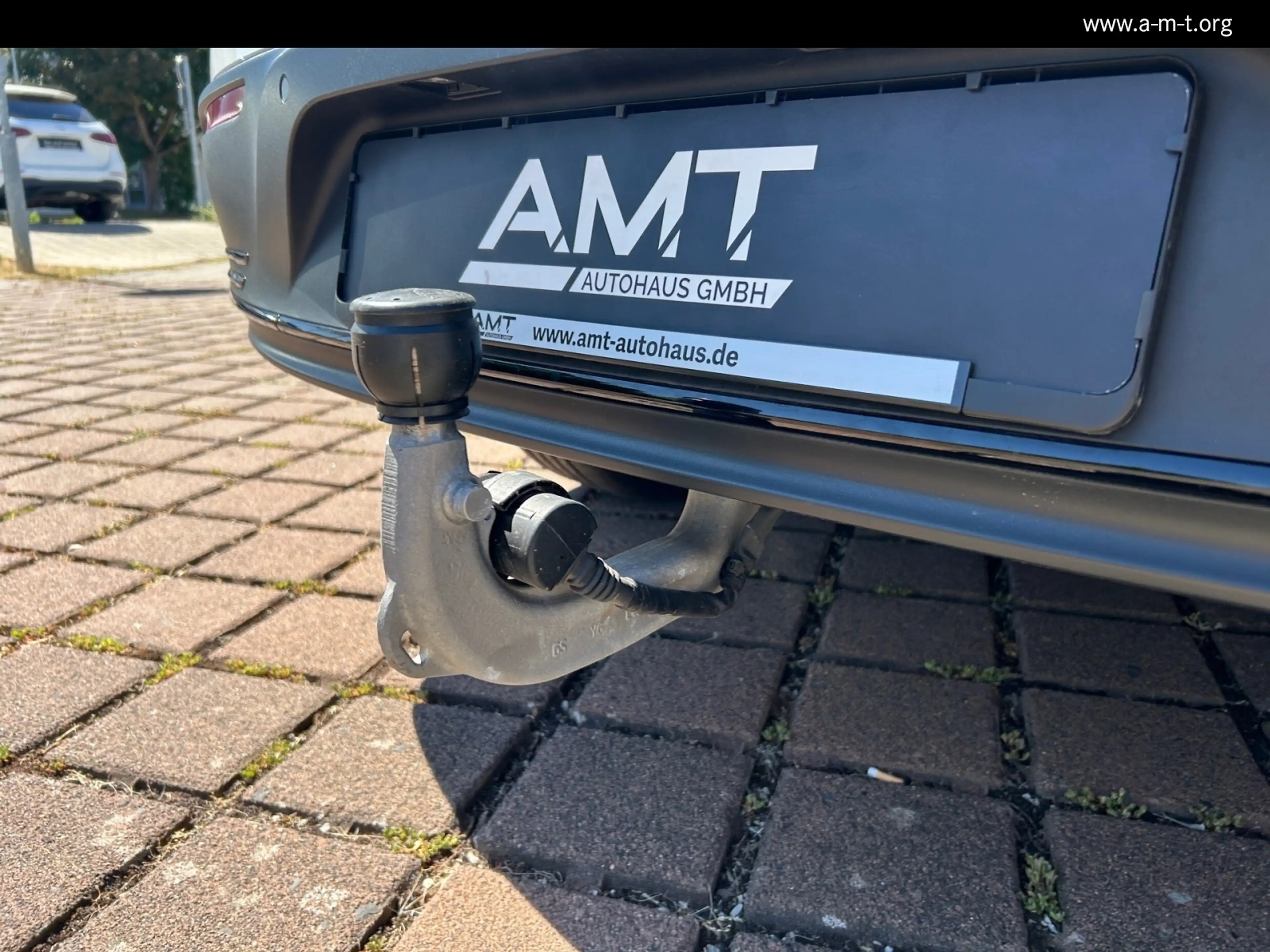 Mercedes-Benz EQB 300 EQB 300 4M FlexB Electric Art DISTRO Lenkradhz LED — photo 15