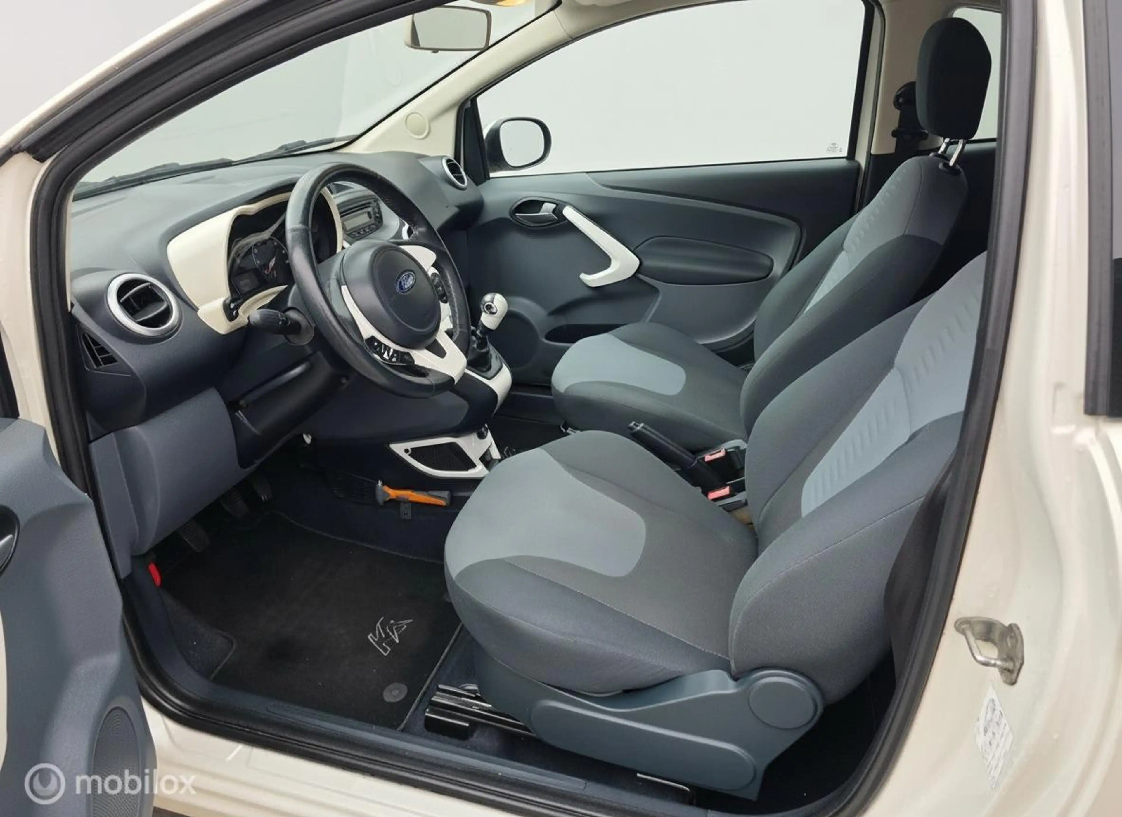 Ford Ka/Ka+ 1.2 Titanium 2016 78000KM/AIRCO/PDC/STOELVERWARMIN — photo 9