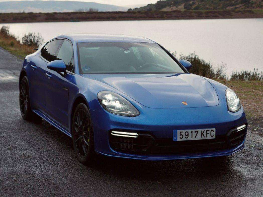 Porsche Panamera Panamera 4 e-Hybrid Sport Turismo - foto 1
