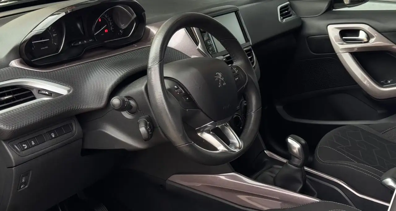 Peugeot 2008 2008 — photo 12