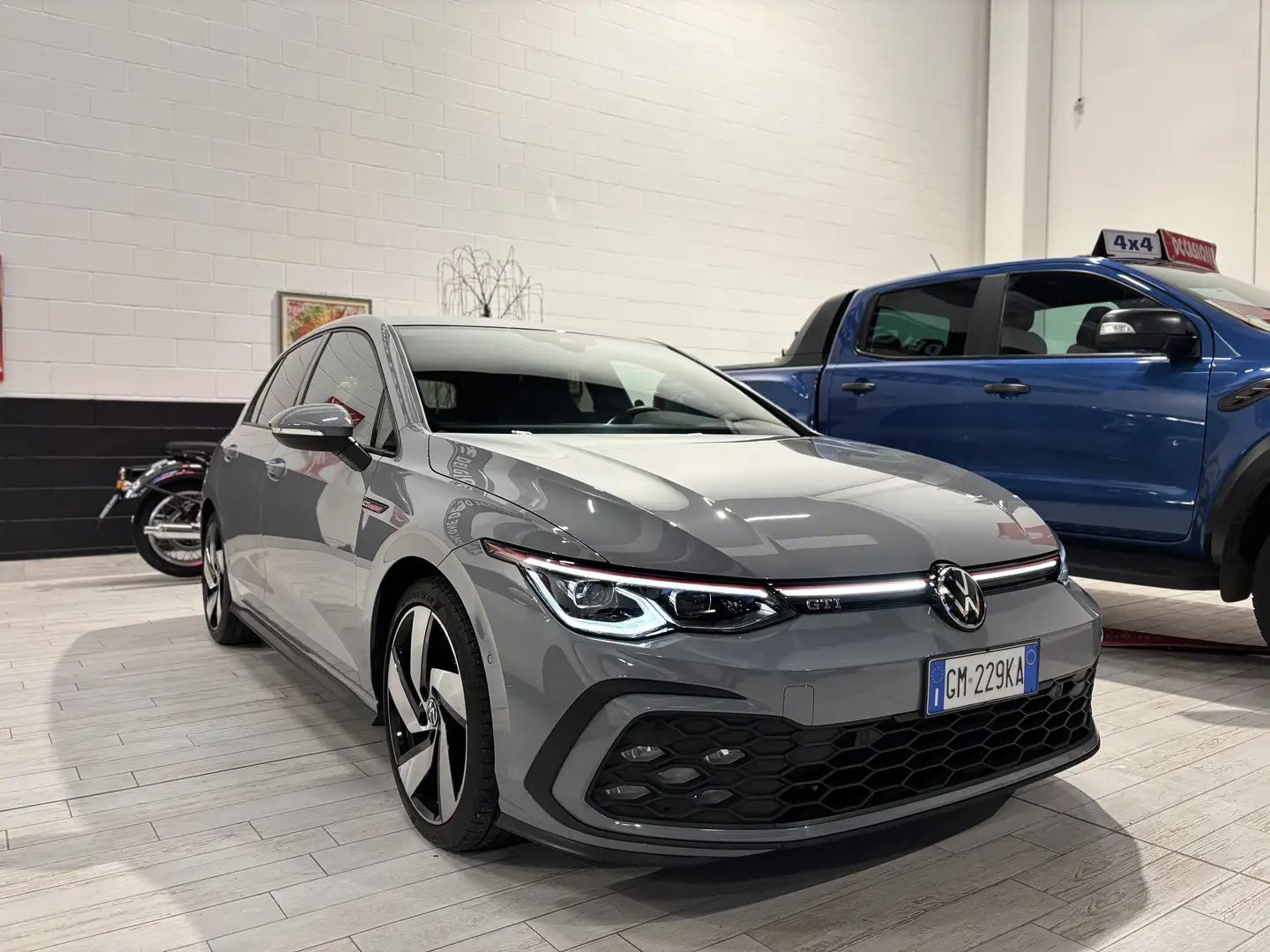 Volkswagen Golf 8 GTI FULL. OPTIONAL 2.0 245CV DSG TAGLIANDI CERT. Gris - 2
