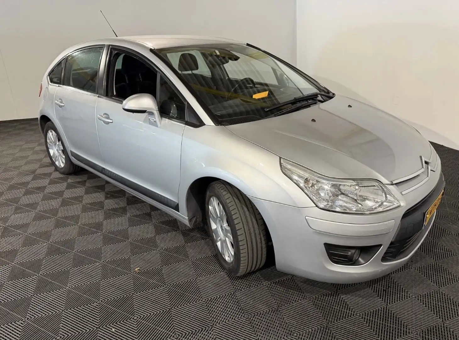 Citroen C4 1.6 VTI Berline AUT Grijs - 2