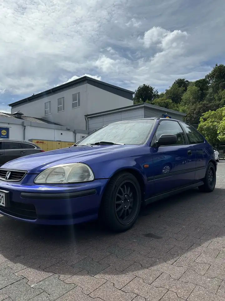 Honda Civic 1.4i S, foto 1