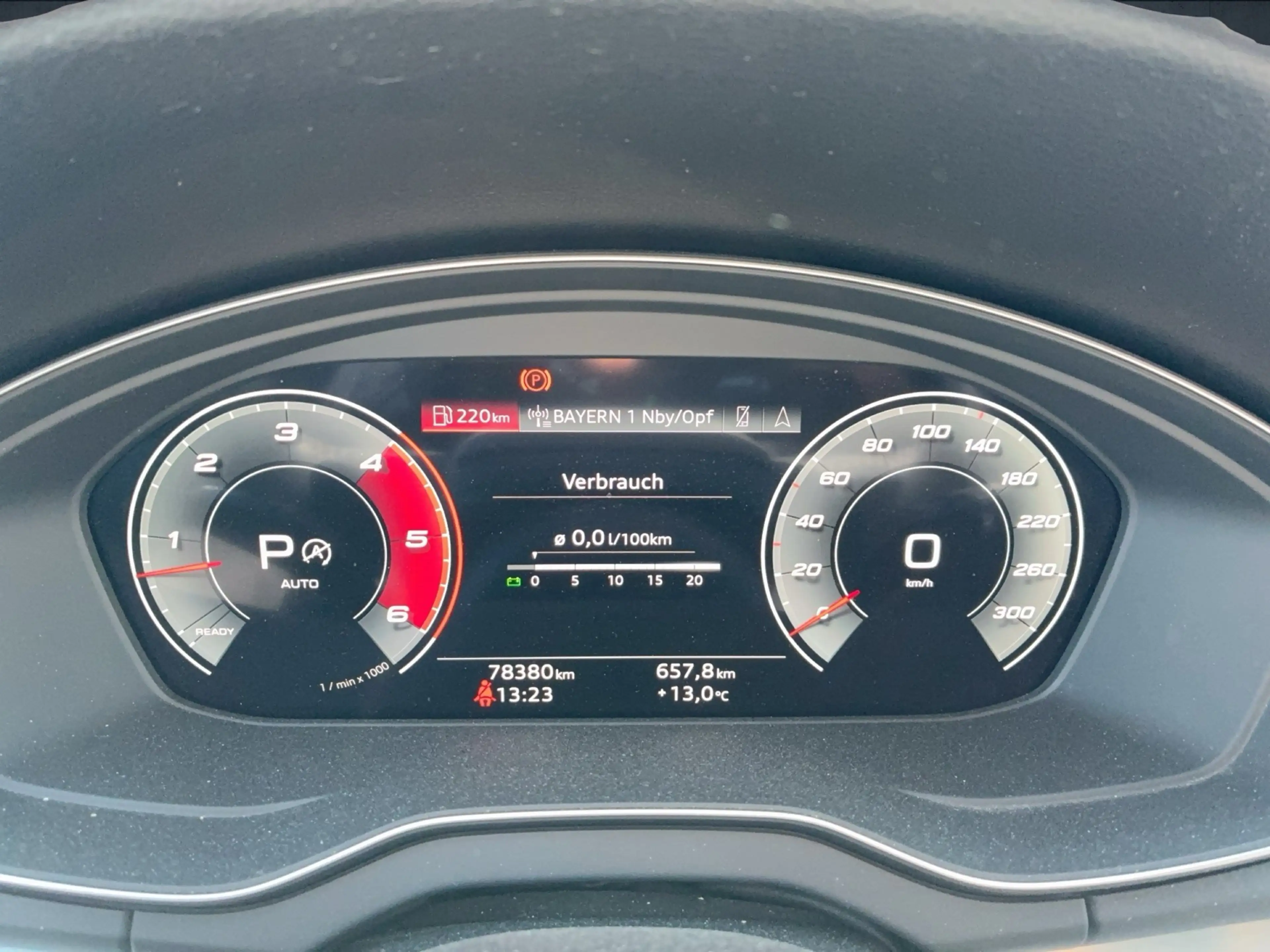 Audi SQ5 SUV TDI tiptr. Luft PANO HUD 21 AHK Matrix — photo 11