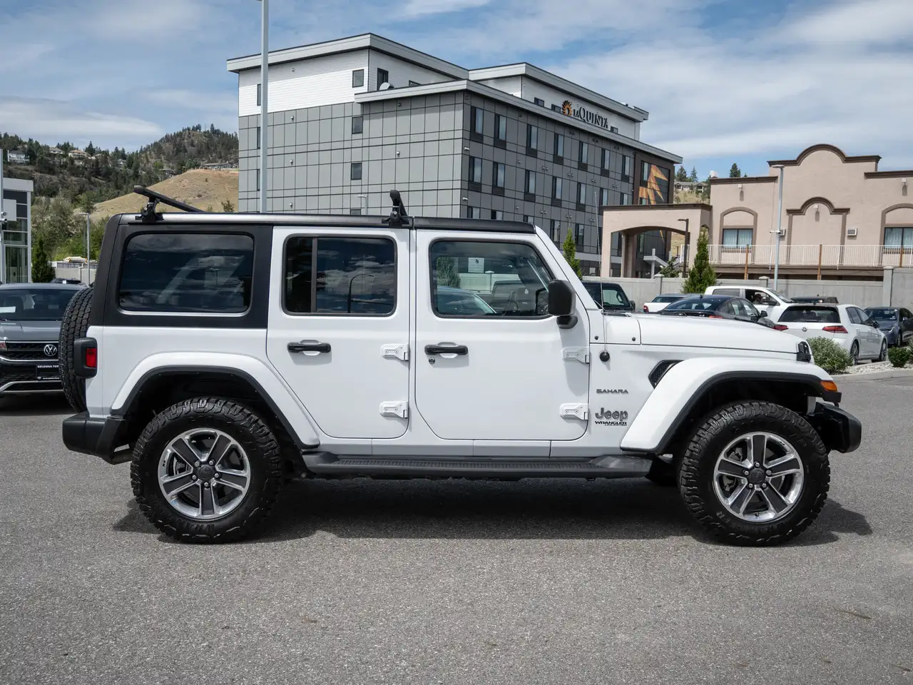 Jeep Wrangler снимка Jeep Wrangler