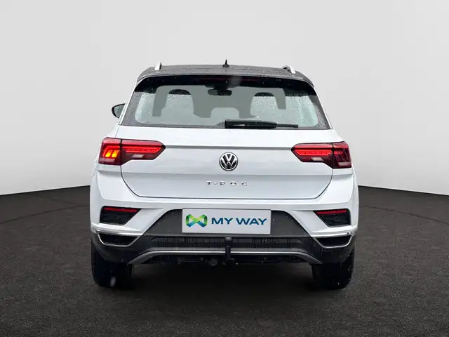 Volkswagen T-Roc view 6