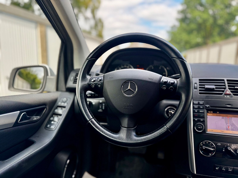 Mercedes-Benz A 180 A-Klasse A 180 CDI Avantgarde — photo 15
