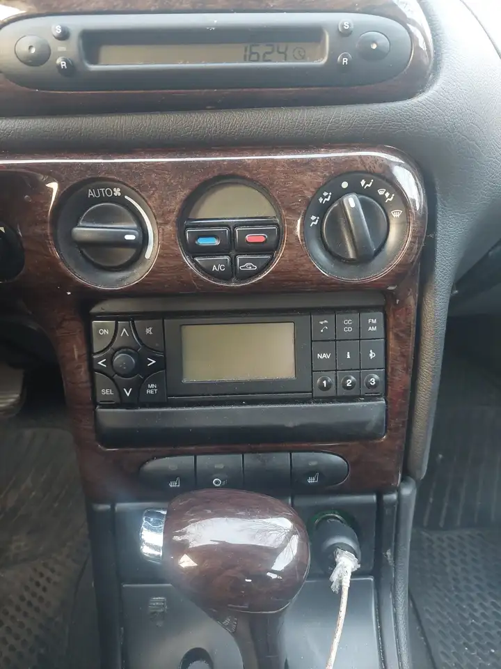 Ford Mondeo Ghia, foto 8