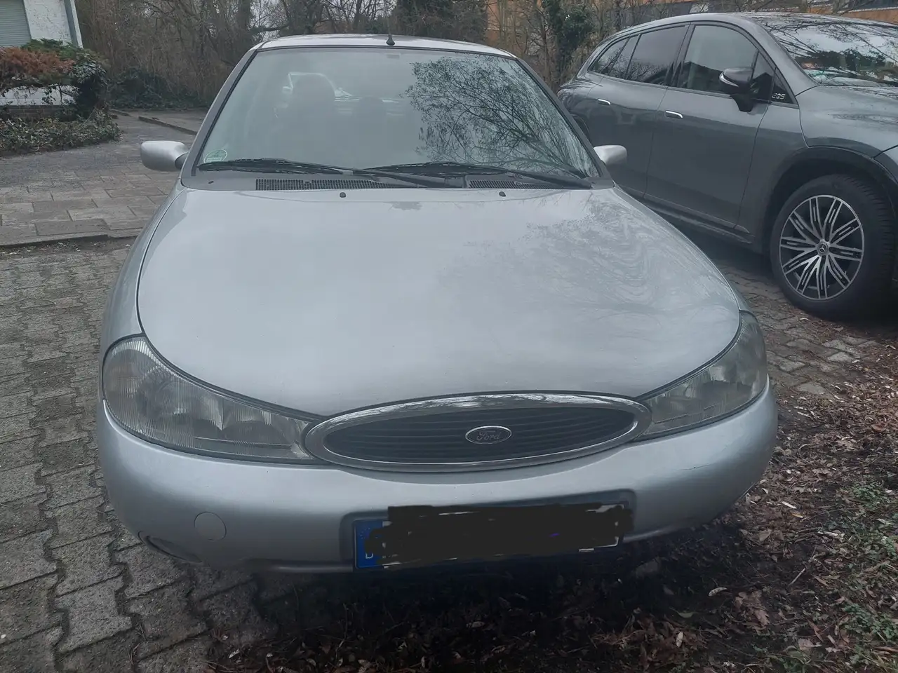 Ford Mondeo Ghia, foto 2
