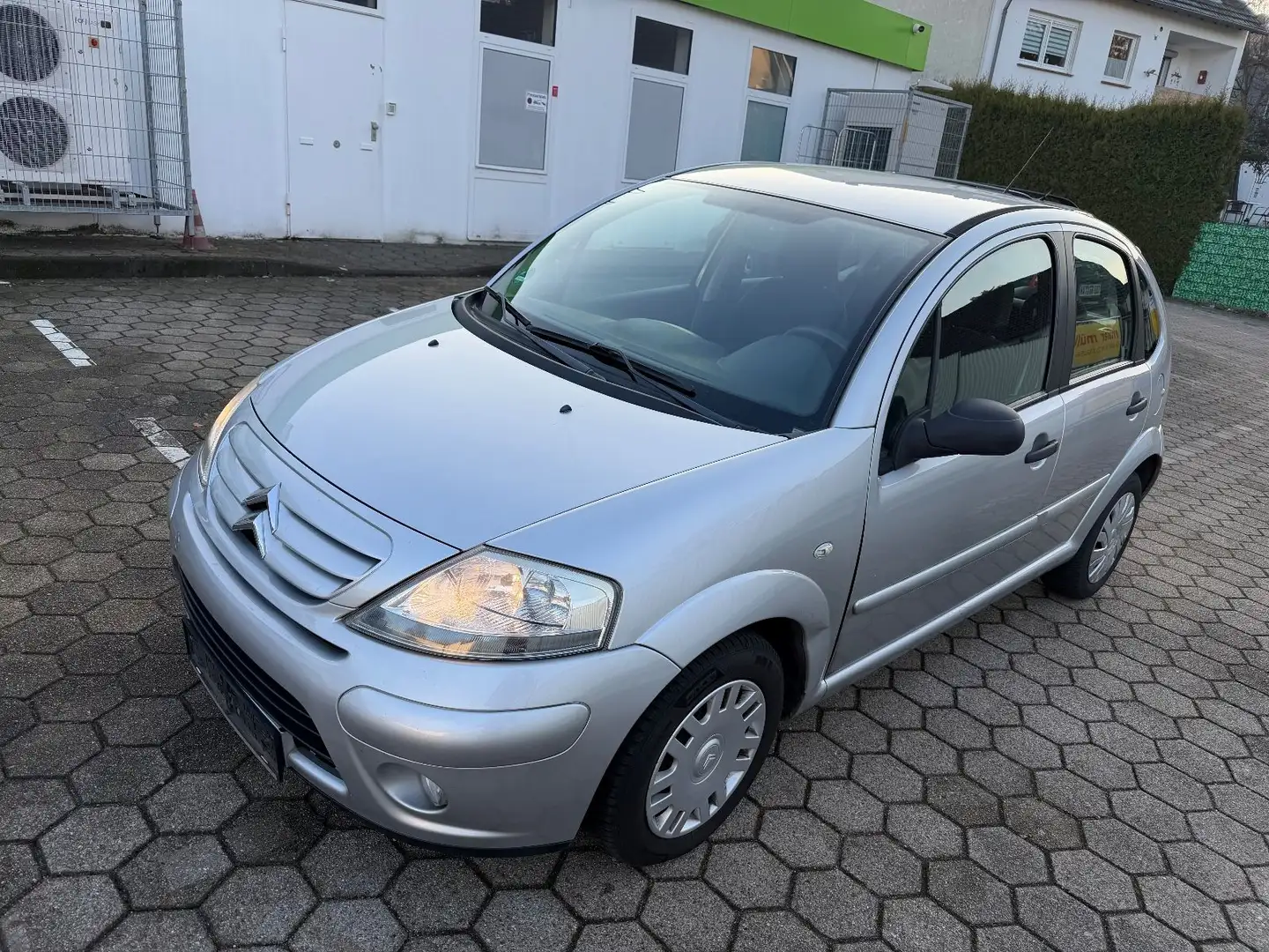 Citroen C3 1.1 Confort*TÜV NEU*1 HAND*KLIMA*TOP AUTO* Grau - 1
