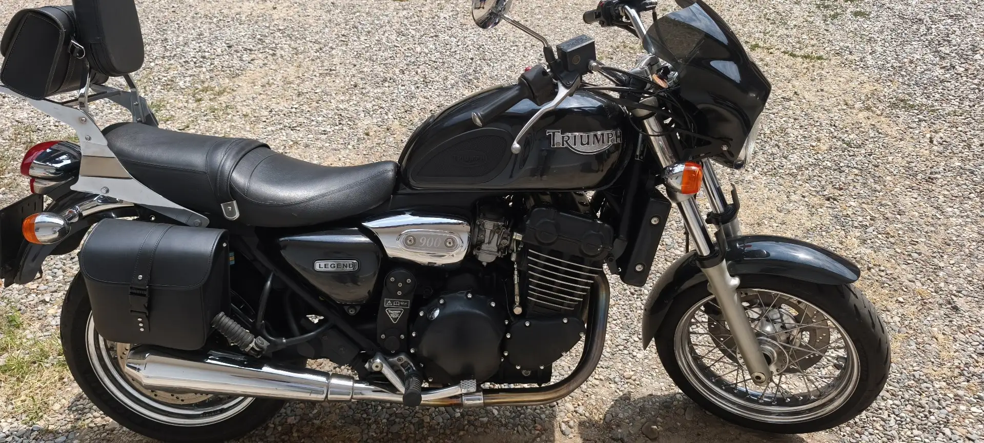 Triumph Legend TT Nero - 2