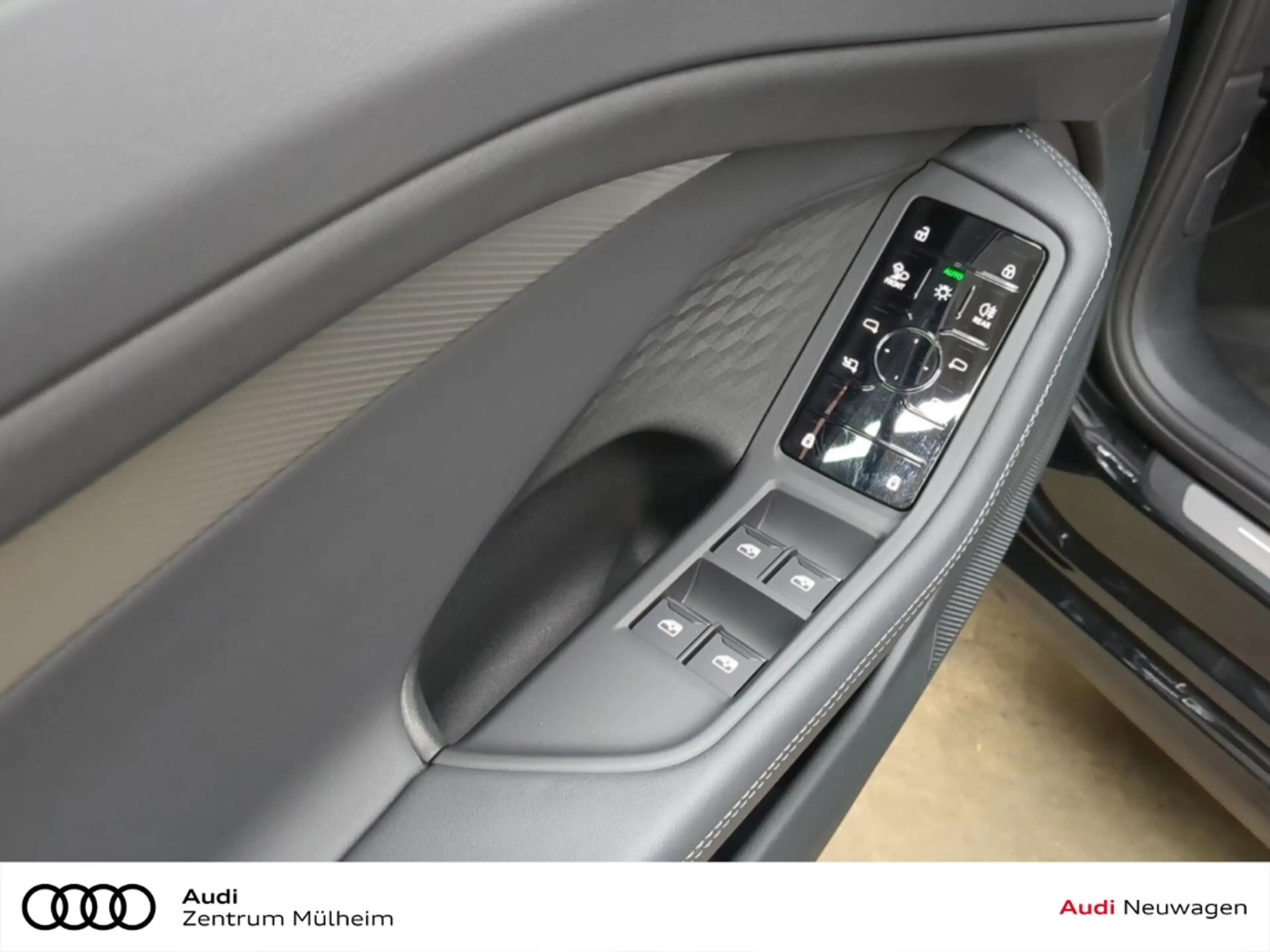 Audi A6 Avant TDI 150 KW Matrix LED virtual Leder Tech — photo 12